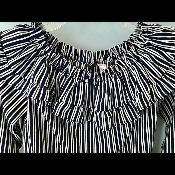 Divided Striped and Ruffled Top - Picture 3 of 5